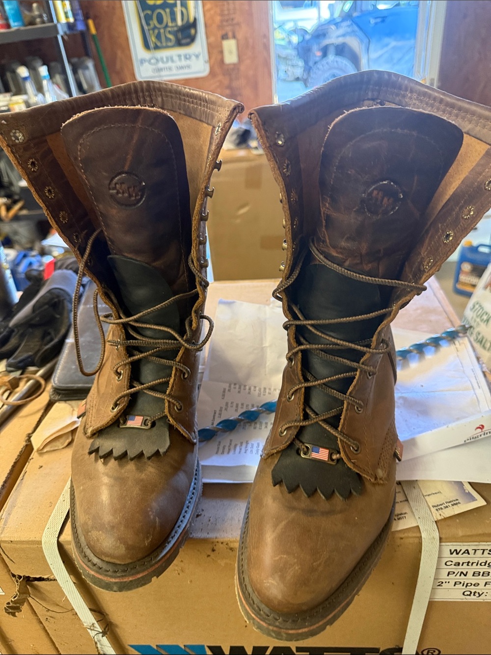 Men's Brown Leather Work Boots with Lace-Up Closure